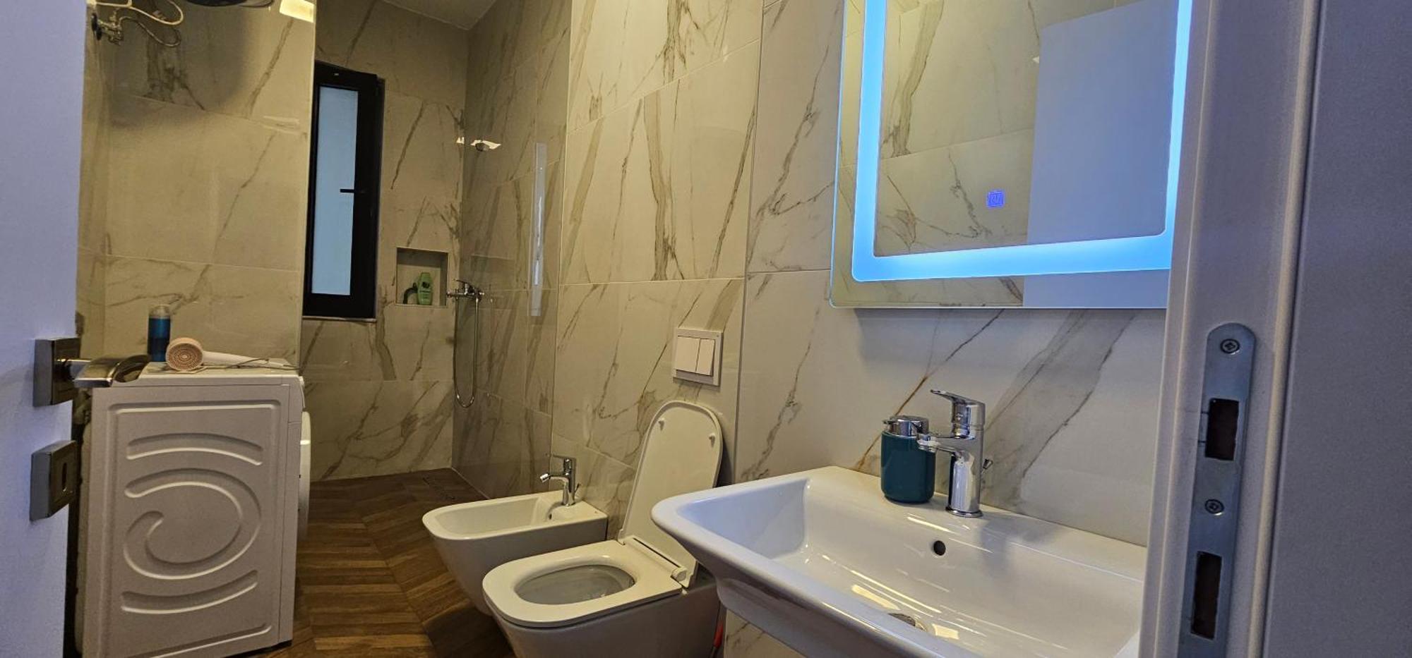 Free Parking Tirana Modern Escape Apartamento Exterior foto
